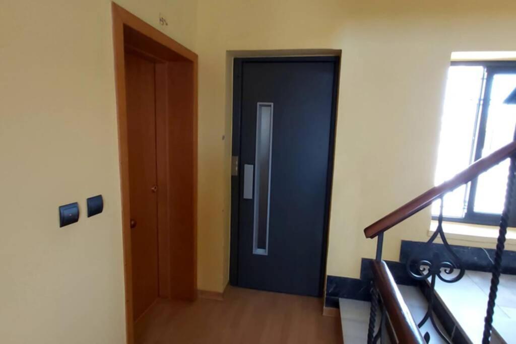 New Studio In With Views And Very Quiet Appartement *