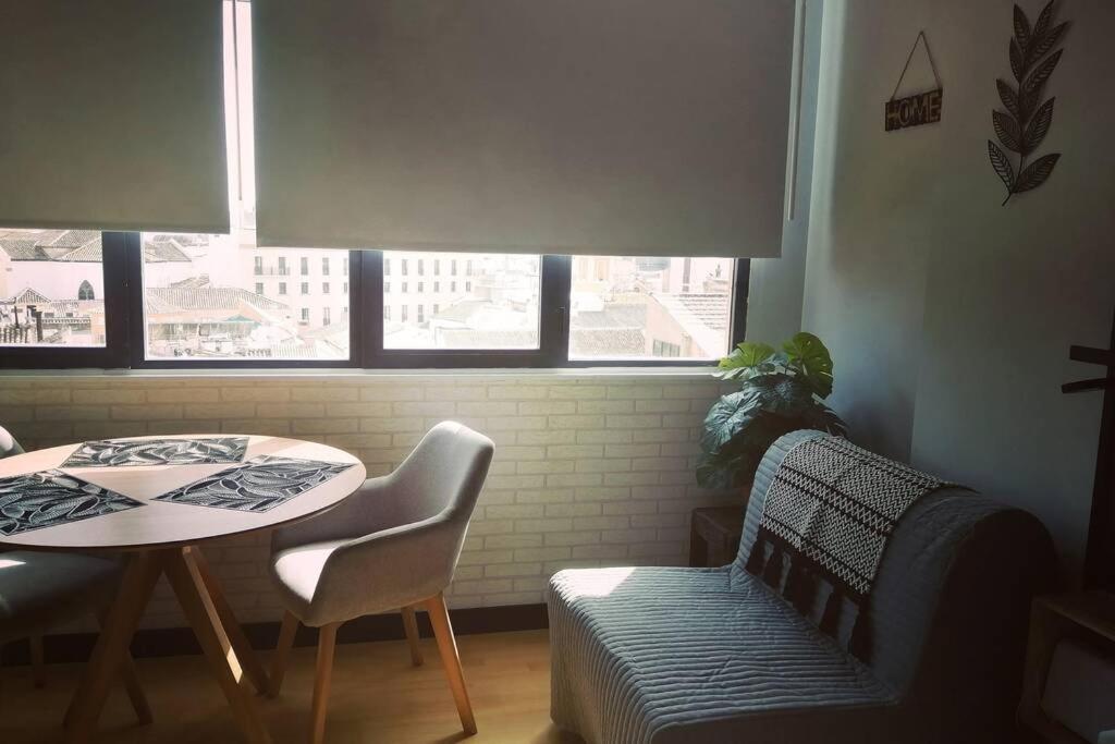New Studio In With Views And Very Quiet Appartement