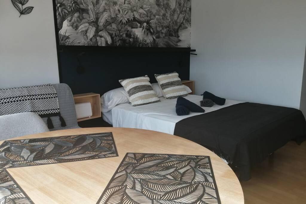 Appartement New Studio In With Views And Very Quiet *